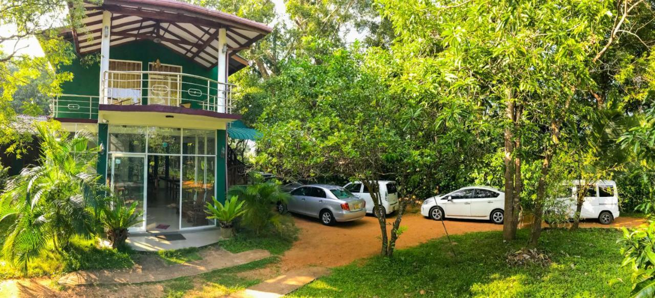 Choona Lodge 'View Of Sigiriya & Pidurangala With Sunrise' 외부 사진