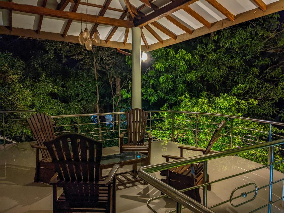 Choona Lodge 'View Of Sigiriya & Pidurangala With Sunrise' 외부 사진