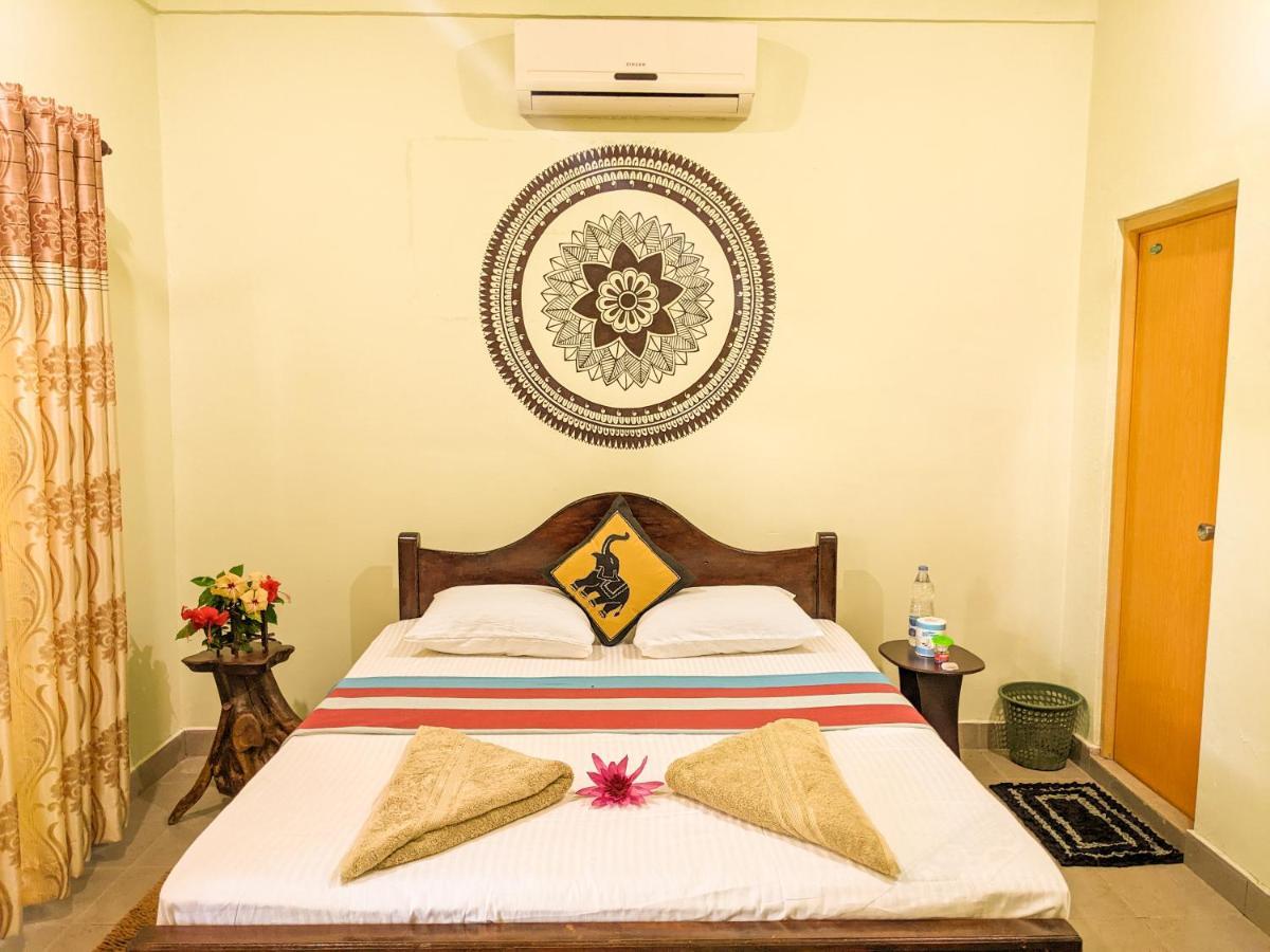 Choona Lodge 'View Of Sigiriya & Pidurangala With Sunrise' 외부 사진