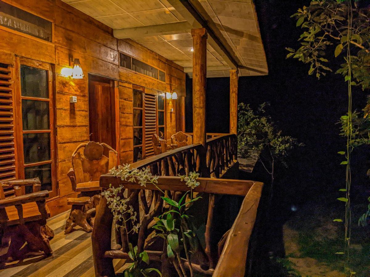 Choona Lodge 'View Of Sigiriya & Pidurangala With Sunrise' 외부 사진